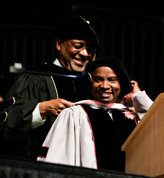 Illustration for article titled Commencement Brings Out the Stars